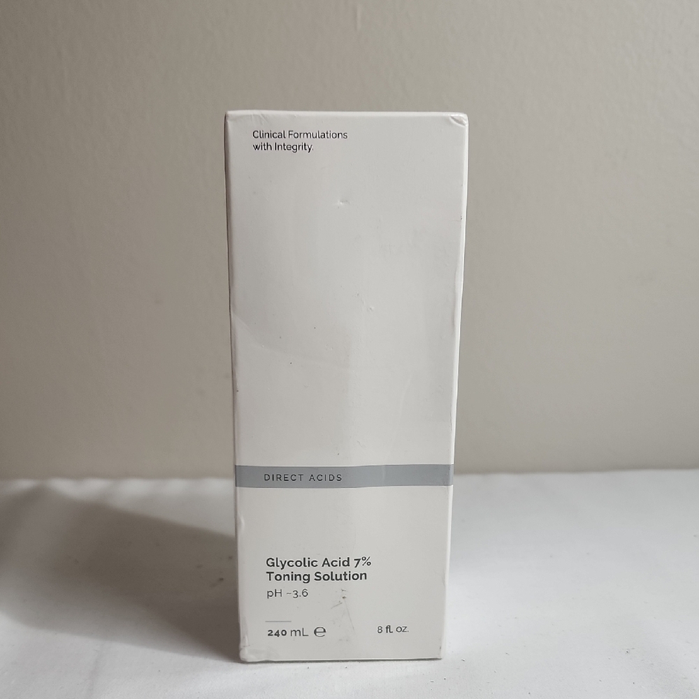 White Premium Skincare Toner